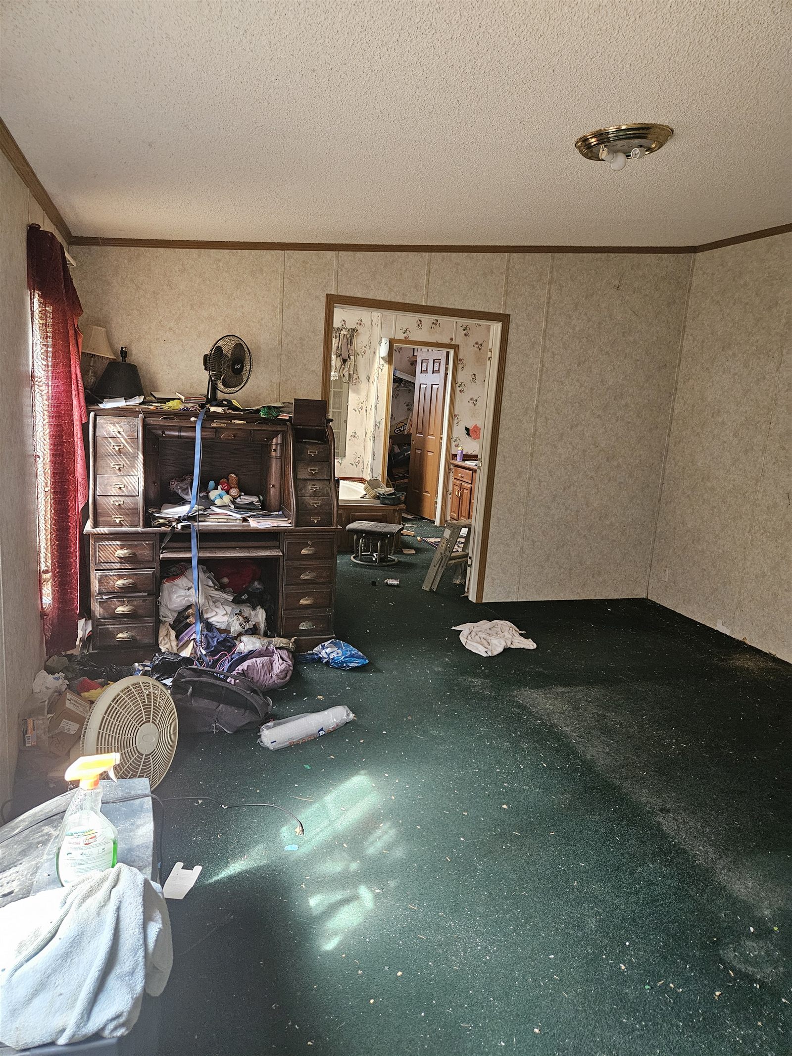 Interior view of 1347 Denmark Jackson Road